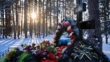 Могила российского военного, погибшего в Украине