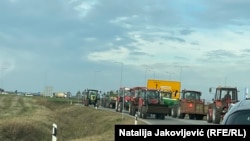 Kolone traktora kod Subotice