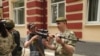 Дзеці з акупаванага Расеяй Данбасу наведваюць брыгаду спэцназу ўнутраных войскаў (в/ч 3214) у Менску. Архіўнае фота газэты «СБ. Беларусь сегодня»