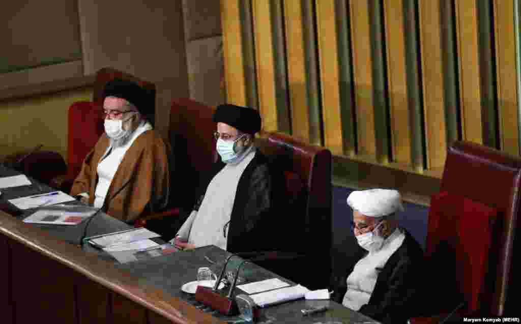او که دیگر به عنوان مهم‌ترین نامزد جانشینی علی خامنه‌ای در رسانه‌ها برجسته شده بود، در اسفند ۹۷ در رقابت با صادق لاریجانی برای نایب رئيسی مجلس خبرگان برنده شد و در مقام نائب رئیس اول این مجلس پس از احمد جنتی قرار گرفت و تا زمان مرگش در این مقام حضور داشت.
