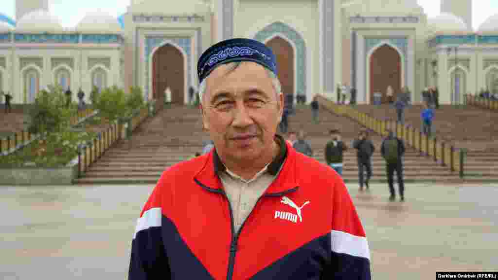 Один из верующих, принимавших участие в праздничной молитве. Мужчина сообщил, что проживает в Жанаркинском районе Улытауской области