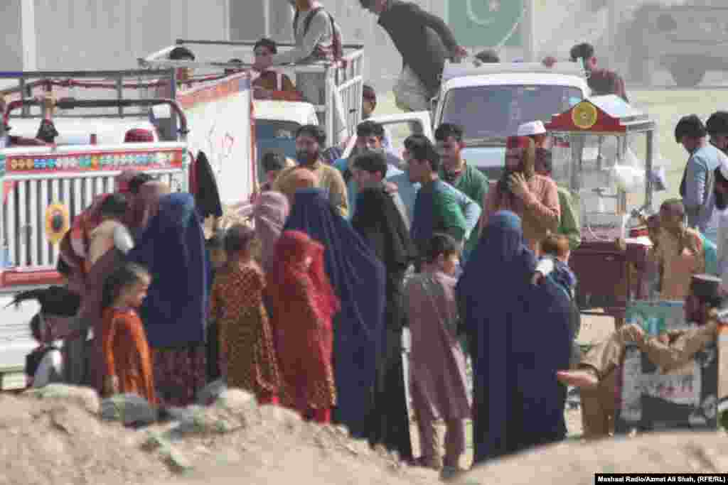 Afghans wait to cross the border. HRW said the deportations "violate Pakistan's obligations as a party to the UN Convention Against Torture and under the customary international law principle of nonrefoulment -- not to forcibly return people to countries where they face a clear risk of torture or other persecution," HRW wrote.