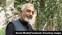 عبدالاحمد خاکسار
