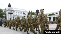 Башкортстаннан Украинадагы сугышка озатылган хәрбиләр. Архив фотосы