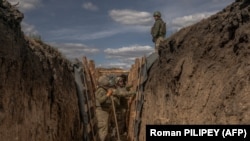 Ուկրաինացի զինծառայողները Դոնեցկի մարզում խրամատային համակարգ են պատրաստում, արխիվ