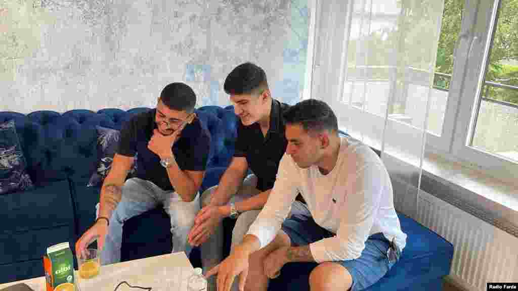 از راست: میلاد صفری، زانیار تندرو و عرفان رمیزی‌پور