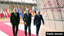 Belgium - European Council President Charles Michel, Armenian Prime Minister Nikol Pashinian and Azerbaijani President Ilham Aliyev meet in Brussels, May 22, 2022.