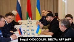 Один из раундов переговоров России и Украины