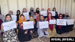 تعدادی از زنان معترض درکابل