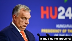 Liderul ungar Viktor Orban a bătut în retragere cu mesajele de susținere a lui George Simion, după o convorbire cu liderul maghiarilor români, Kelemen Hunor.
