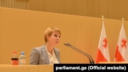 ნინო ლომჯარია
