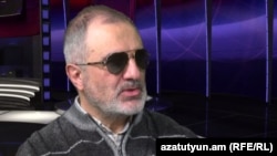 Ալեք Ենիգոմշյան, արխիվ
