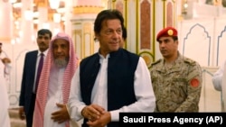 عمران خان تېره مياشت هم سعودي عرب ته تللی وو