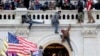 Зградата на Капитол во Вашингтон нападната од про-Трамп поддржувачи на 6 јануари 2021 година&nbsp;