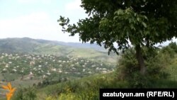 Տավուշի մարզի սահմանամերձ Չինարի գյուղի համայնապատկեր