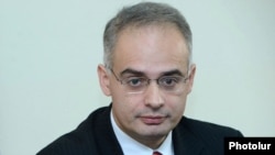 Լեւոն Զուրաբյան