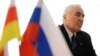Наиболее значительным и знаковым событием президент считает первый официальный визит в Российскую Федерацию