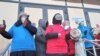 В Нур-Султане матери вышли на акцию «против электронных паспортов вакцинации»