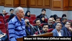 محمد ثلاث در دادگاه اتهام‌های وارد شده به خود را رد کرده بود.