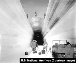 Фотография из Camp Century, места сверхсекретного проекта Iceworm в Гренландии, 1960 год
