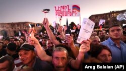 ARMENIA -- Supporters of Armenian Prime Minister Nikol Pashinian attend a rally in the center Yerevan, June 17, 2021