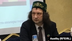 Татарстан -- Pavel Shmakov. Conference of parents of students of Tatarstan.