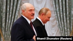 Архива - Рускиот претседател Владимир Путин и авторитарниот белоруски владетел Александар Лукашенко присуствуваа на прес-конференција по нивните разговори во Кремљ во Москва, Русија. 9 септември 2021 година.