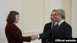 Серж Саргсян и Виктория Нуланд, Ереван, 18 февраля 2015 г. 