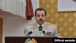 Тажикстан. Коргоо министри Шерали Мирзо. 