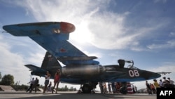 Празднование 100-летия российской авиации на военно-воздушной базе ОДКБ, Кант, 12 августа 2012 года.