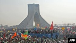 صحنه ای از تظاهرات هوادار دولت در ۲۲ بهمن در تهران.