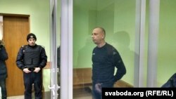 Суд над былым старшынем Гомельскага райвыканкаму Аляксандрам Сітніцам за хабар і перавышэньне ўлады. 4 сьнежня 2019 году