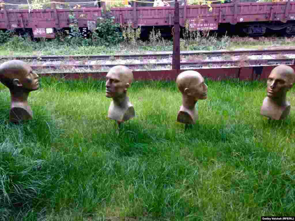 Выставка ландшафтного дизайна 2014 года. Инсталляция в грузовом вагоне