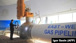 Газпром возобновил продажу газа в 2016 году и возобновил закупку туркменского газа в 2019 году.