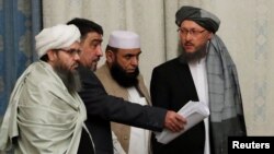 د طالبانو د قطر د دفتر غړي چې په مسکو کې يې په مذاکراتو کې برخه اخيستې وه