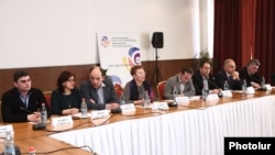 Քննարկում Ընտրական օրենսգրքի նախագծի շուրջ, արխիվ