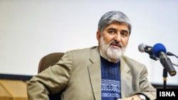 علی مطهری گفته است برخی به بهانه حفظ نظام اقداماتی چون قتل‌های زنجیره‌ای و تلاش برای کشتن نویسندگان را انجام داده‌اند. 