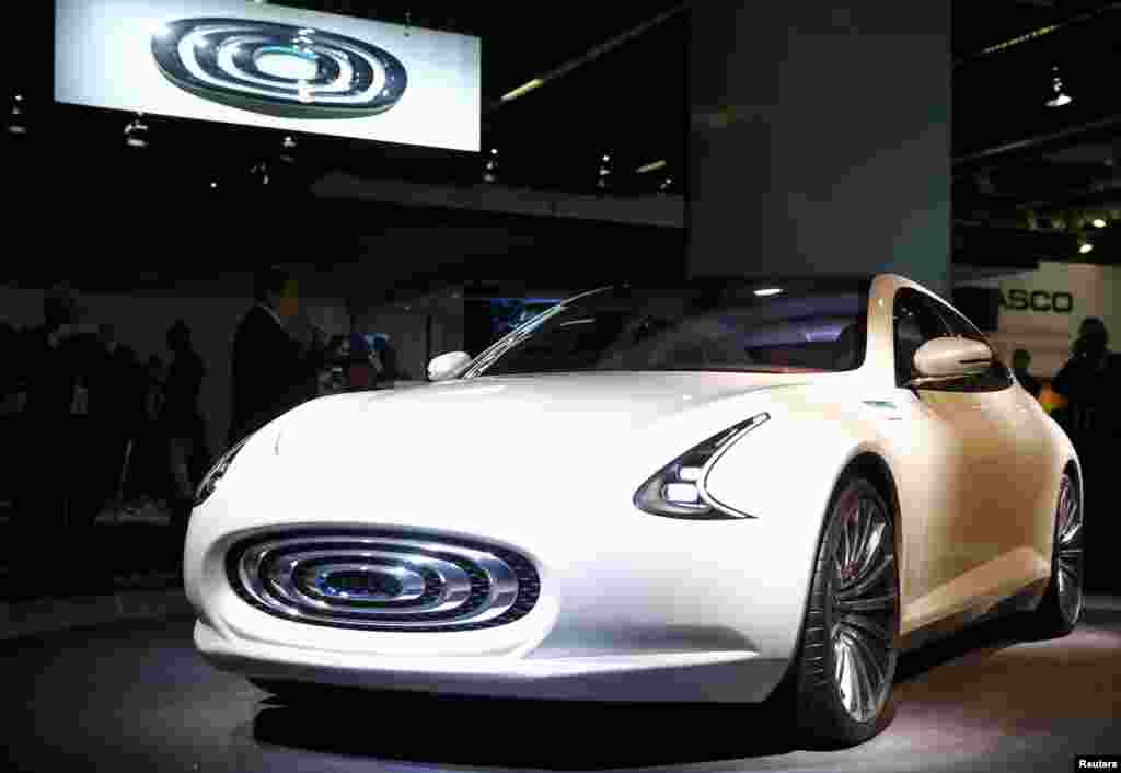 Thunder Power electric car 