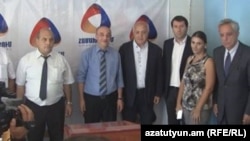 Armenia - Unity party members in Vanadzor, 26 Aug, 2016
