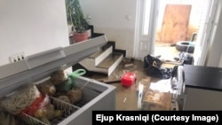 Poplavljena kuća Ejupa Krasnićija(Krasniqi)koji ocenjuje da im je naneta šteta oko 3 hiljade evra