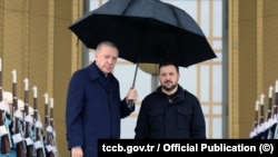 رجب طیب اردوغان رئیسجمهور ترکیه و ولودیمیر زلنسکی رئیسجمهور اوکراین، عکس از آرشیف