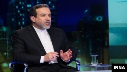 عباس عراقچی در این سفر پیام حسن روحانی را به امانوئل مکرون خواهد داد.