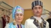 Актаныш районы Киров авылы халык театры Мирхәйдәр Фәйзинең "Ак калфак" спектаклен күрсәтә