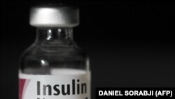 Пустая бутылка инсулина французская фармацевтическая компания Sanofi. 21 февраля 2019 года.