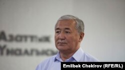 Бекбосун Бөрүбашев, Конституциялык кеңешменин төрагасы. 
