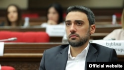 Арам Вардеванян