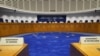 Rusia este membru al Consiliului Europei încă din 1996. Cei 25 de ani de la aderarea sa au fost, însă, marcați de mai multe războaie cu alte state membre ale organizației și o lipsă de interes față de respectarea deciziilor CEDO.