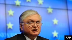 Հայաստանի արտգործնախարար Էդվարդ Նալբանդյան, արխիվ