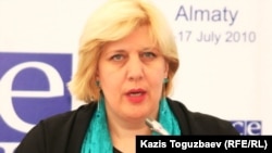 Kazakhstan - Dunja (Dunya) Mijatovic (Miyatovich), OSCE Representative on Media Freedom. Ak-bulak resort, Almaty region, 17Jul2010.