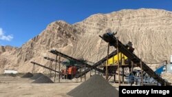 Бучук. Zhong Ji Mining Company ишканасынын коомдук байланыш жаатындагы өкүлү Тынчтыкбек Алтымышевдин Фейсбук баракчасынан алынды.